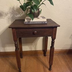 Antique Early American Side Table - 1800s