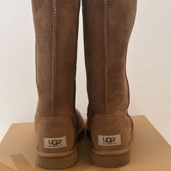 UGG Women’s Classic Tall Boots- Size 7