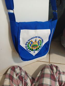Salvador Cross Bag