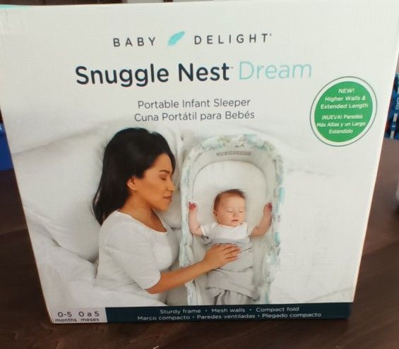 New Snuggle Nest Dreamer Cosleeper