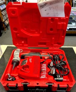 Milwaukee M12 12-Volt Lithium-Ion Cordless ProPEX Expansion Tool Kit with (2) 1.5Ah Batteries, (3) Expansion Heads and Hard Case (2432-22)