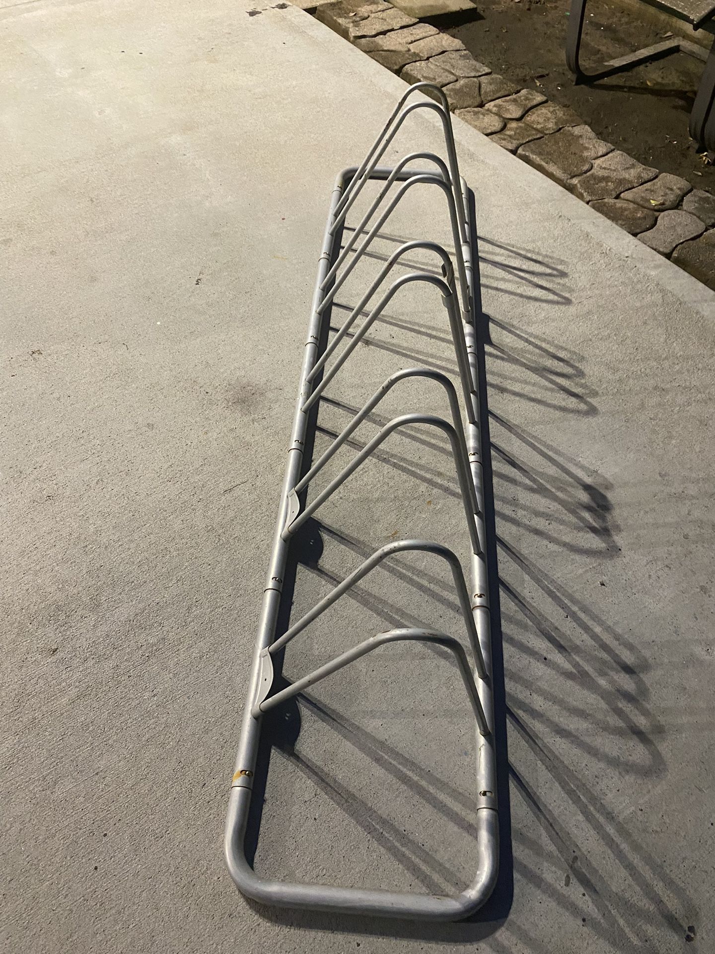 5 Bike stand / Parking Rack