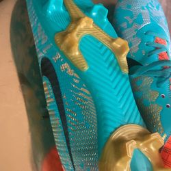 Shoes size  7 men new