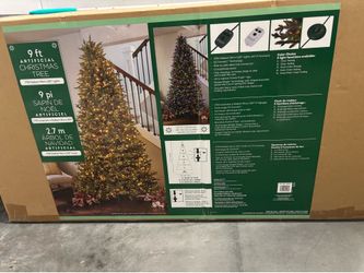 9 ft Pre-Lit Artificial Christmas Tree – Excellent Condition