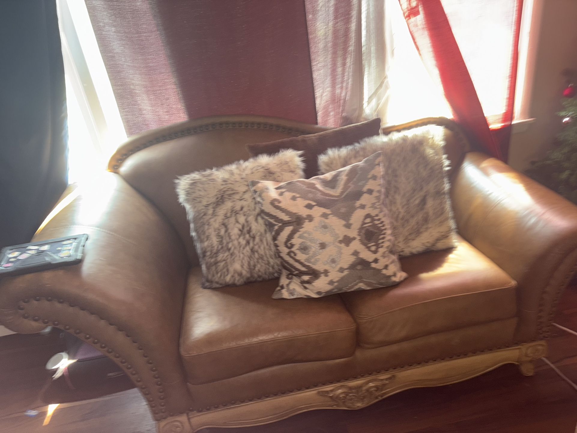 Big Comfy Couch And lovset Brown Leather