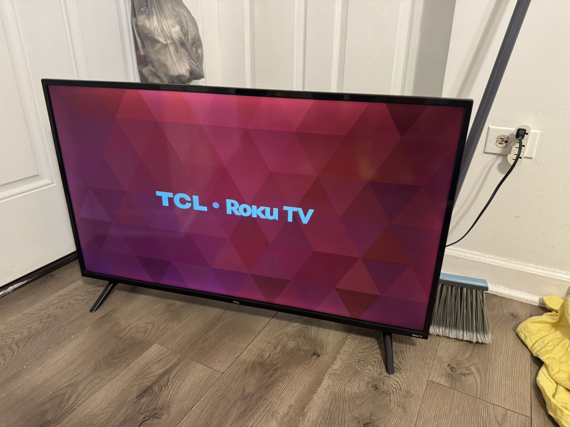 TCL Roku Smart Tv