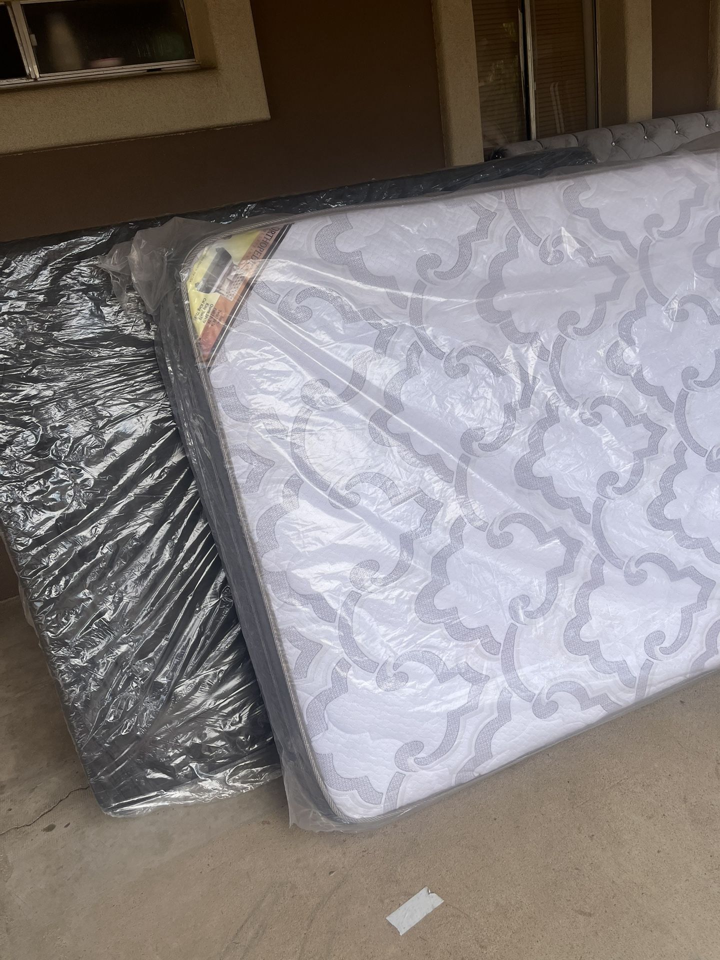 Colchon Y Cajon  Semi Nuevo 
