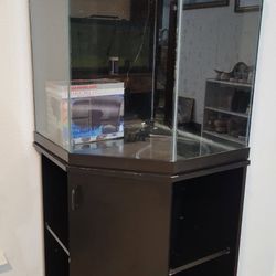 Fish Tank 65 Gallon 
