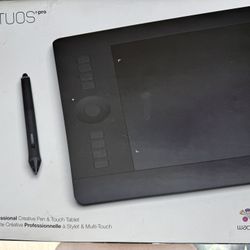 Wacom Intuos Pro Professional Creative Pen & Touch Tablet
