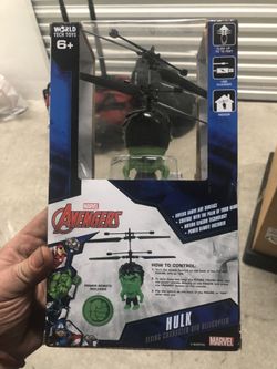 Incredible Hawk Flying Toy