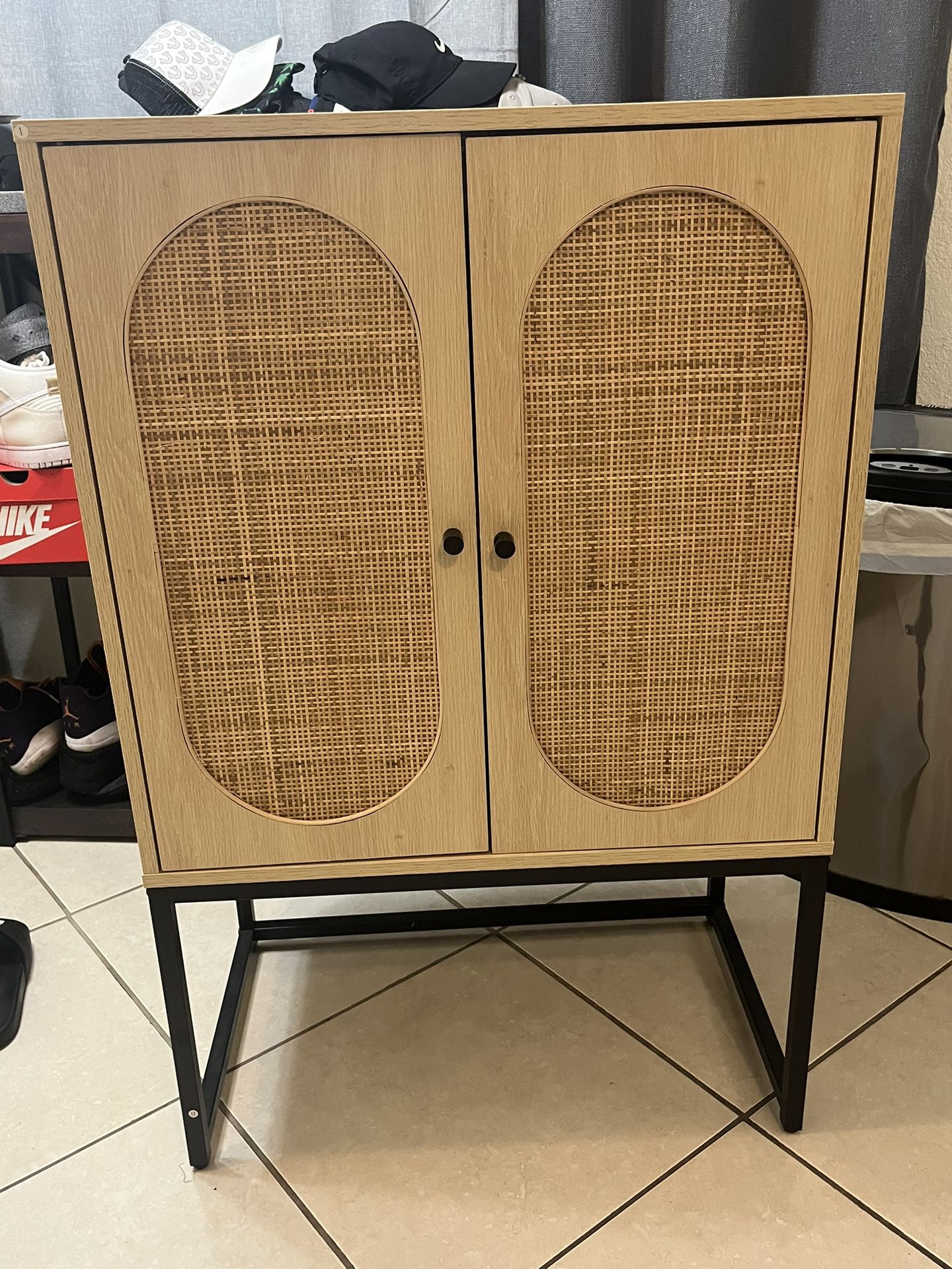 $30 Wood Cabinet With Shelf Inside, Need Picked Up Asap