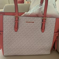 Micheal Kors Purse
