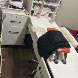 Nail Desk