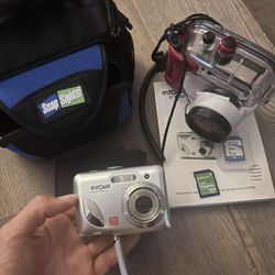 Great LCD Camera Takes AA Battery’s 