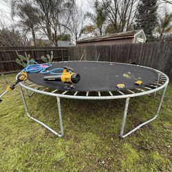 Trampoline 