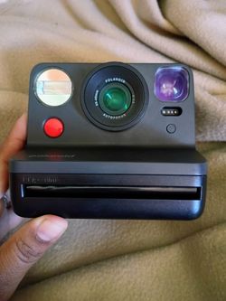 35-40 mm Polaroid camera