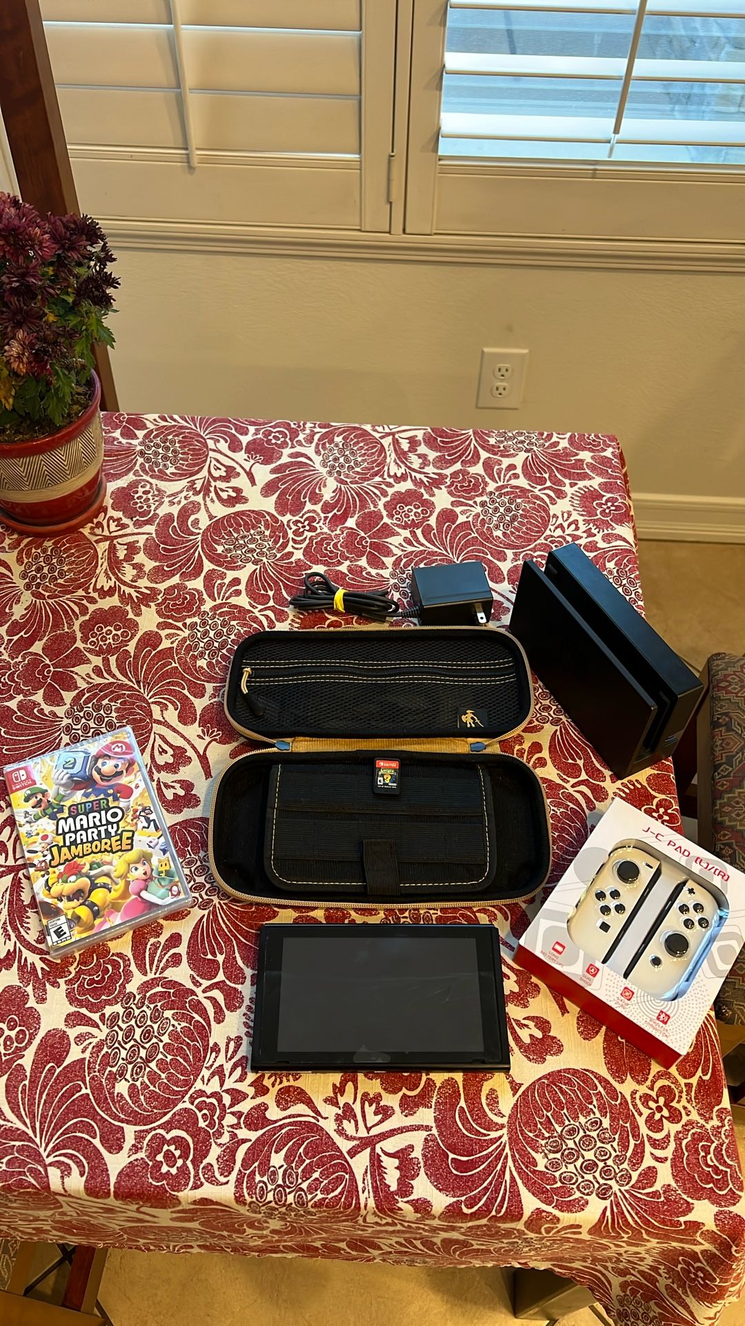 Nintendo Switch (Used)