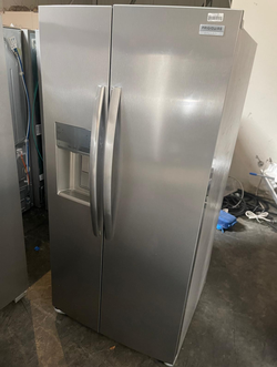 Deal: Frigidaire Gallery SxS Stainless Fridge w/ Ice Maker