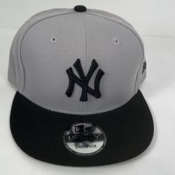 New York Yankees snapback hats 🧢 35$ each