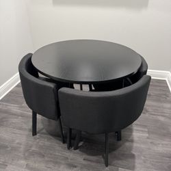 Round Table With 3 Chairs 
