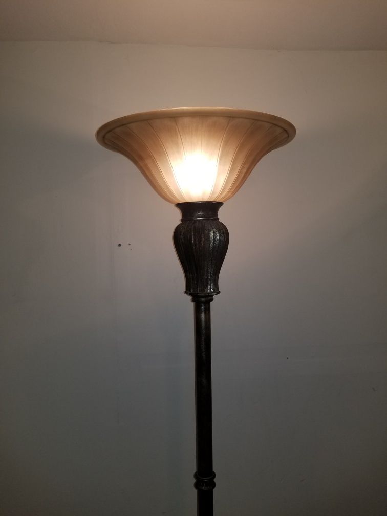 Like New 6 1/2 ft.. Ashley's floor lamp with step switch