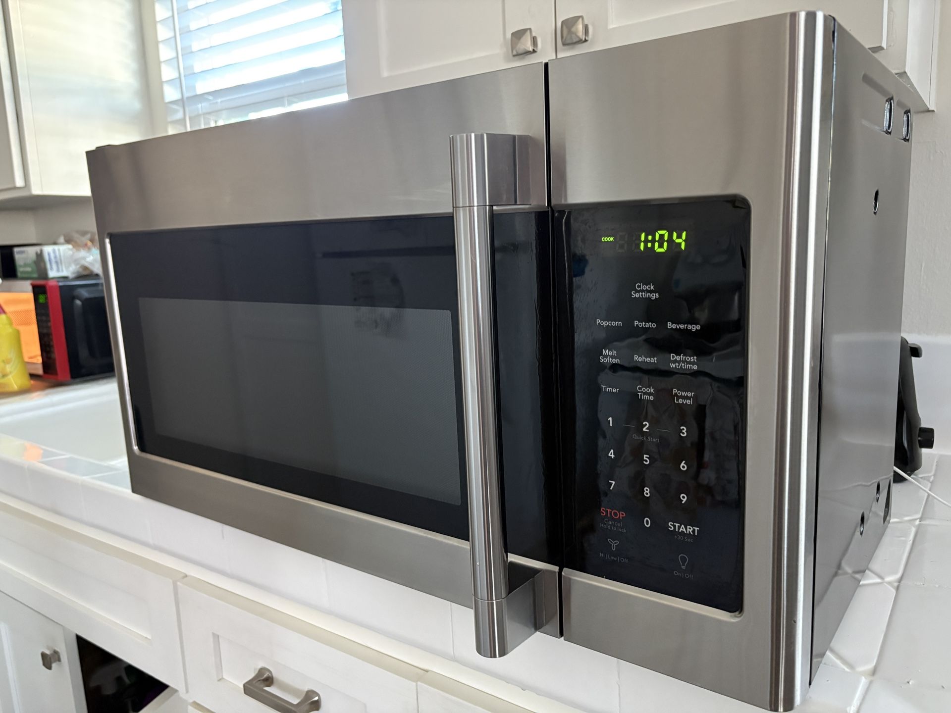 IKEA MEDELNIVÅ Over-the-range microwave