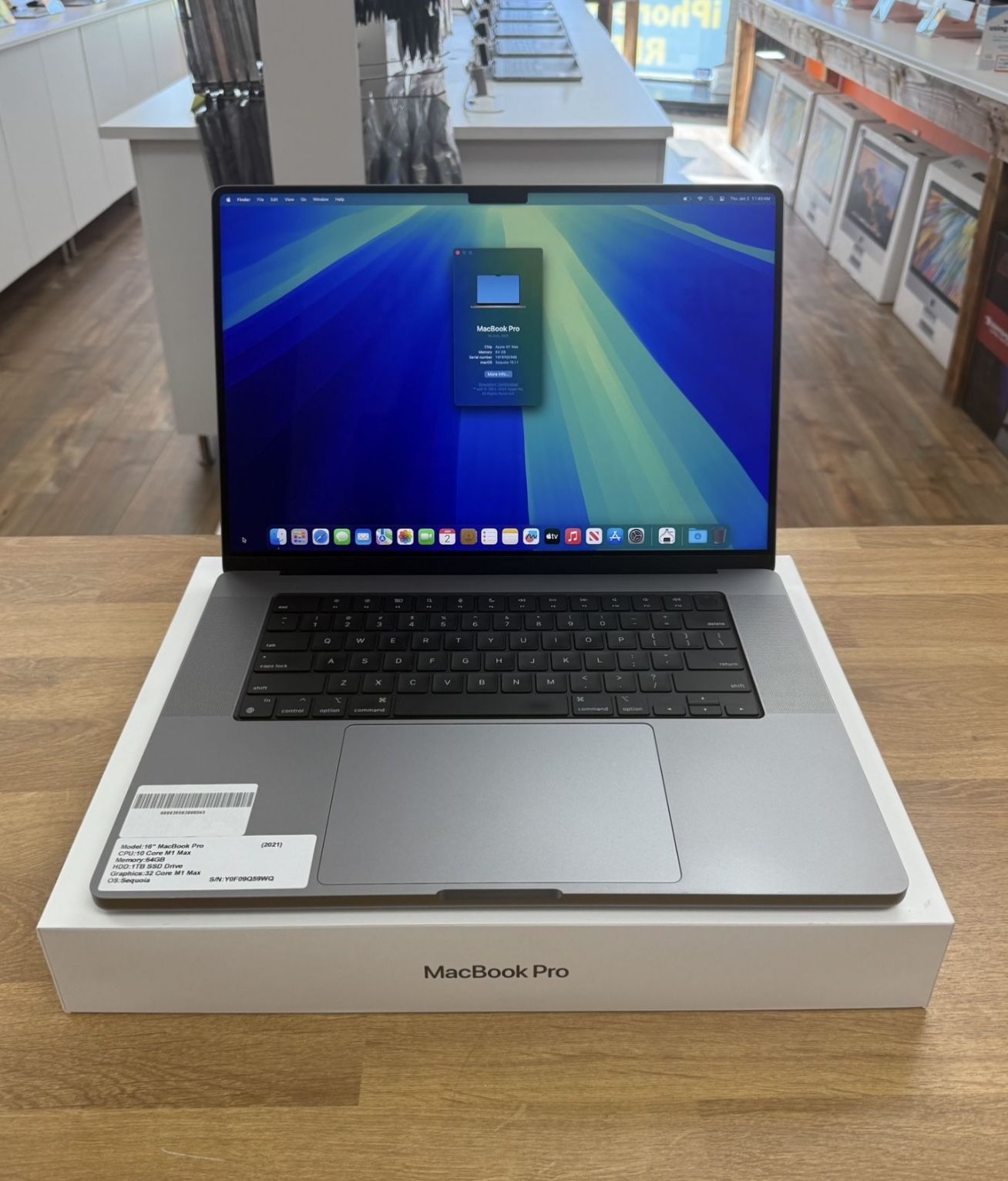 16" MacBook Pro M1 Max 10 Core*32GB RAM*1TB SSD