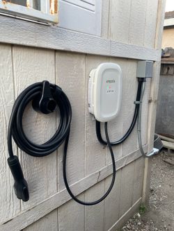 Tesla wall connector EV car charger outlet nema 1450