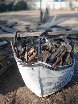 Firewood Chunks handsize in Sack 200lbs