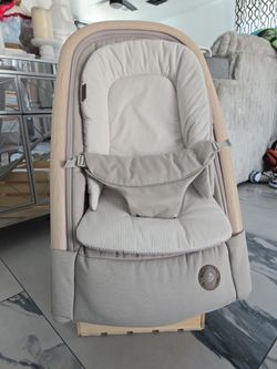 Maxi Cosi 2 in 1 recliner