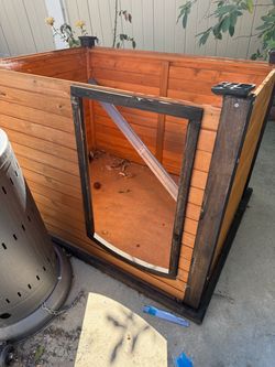 Dog house free pick up today