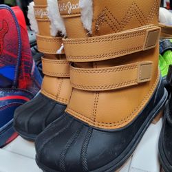 New Snow Boots Size 5,6,7,8,9,& 10