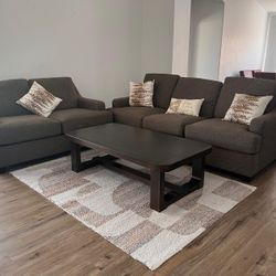  2-Piece Brown Sofa & Loveseat Set