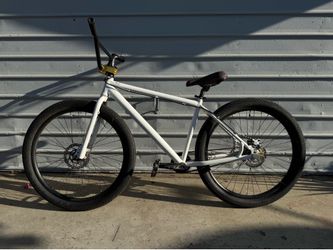 Custom 26” Dirt Jump Bike | Shimano ZEE | Hydraulic Disc Brakes $700 OBO