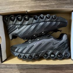 Air max DN8 black size 11