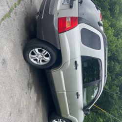 2005 Kia Sportage LX – V6 4WD – 210k miles