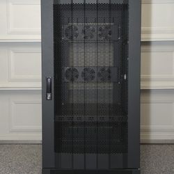 Norco C-24 24U Server Rack With 3 x Tripp Lite SRXFAN3U