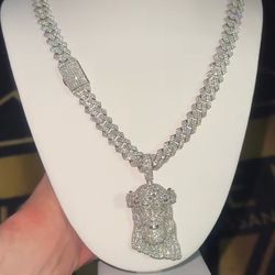 Jesus piece vvs2 925 sliver deal only for today !