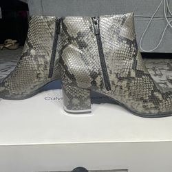 Calvin Klein Nevia Boots