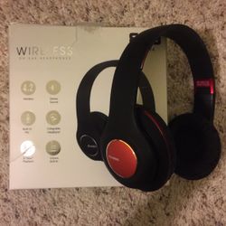 Em3 Wireless On-Ear Headphones