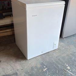 Freezer Hot Point Used It A Couple Months Got A Different Freezer