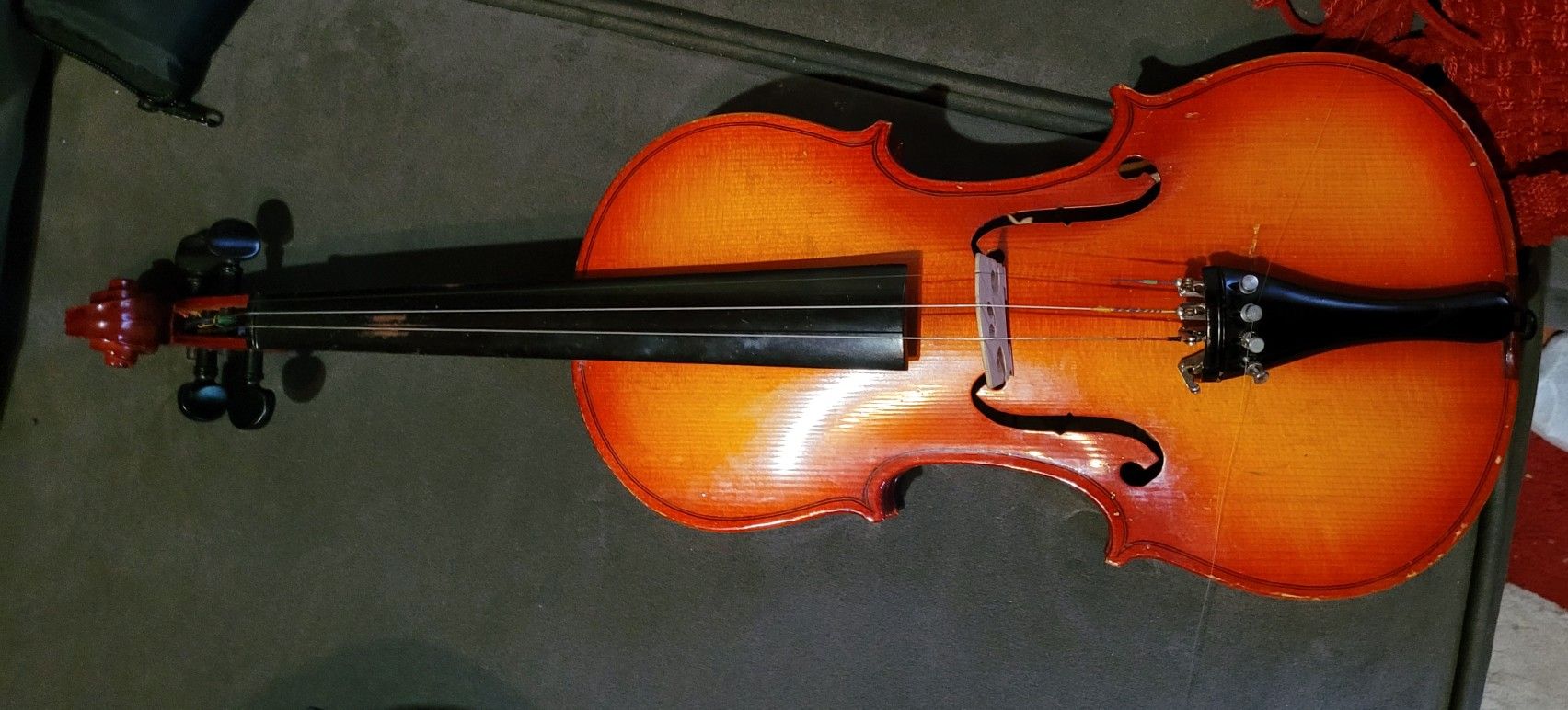 Violin w/Bow & Case