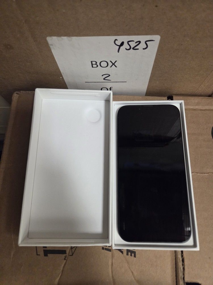 Apple Phone 16 Brand New $450