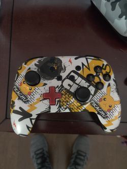 Nintendo Switch PRO Controller Pikachu Graffiti