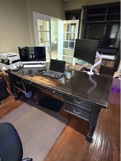 Office Desk