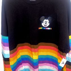 Cast Member Disneyland 