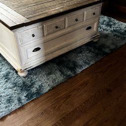 Solid Wood Coffee Table With Lots Of Storage