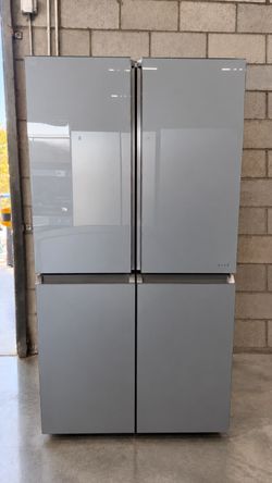 CAFÉ™ ENERGY STAR® 28.3 Cu. Ft. Smart Quad-Door Refrigerator in Platinum Glass with Dual-Dispense AutoFill Pitcher
CAE28DM5TS5