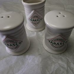 Tabasco Pepper Sauce S&P Trio Set