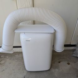 Toshiba Portable Air Conditioner (Model RAC-PD1013CWRU)